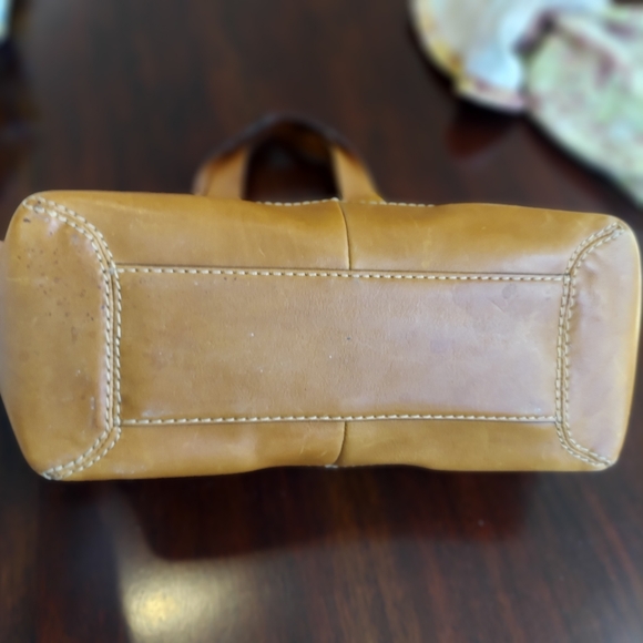 Michael Kors Classic Handbag Tan Leather & Beige Cloth - Picture 15 of 17